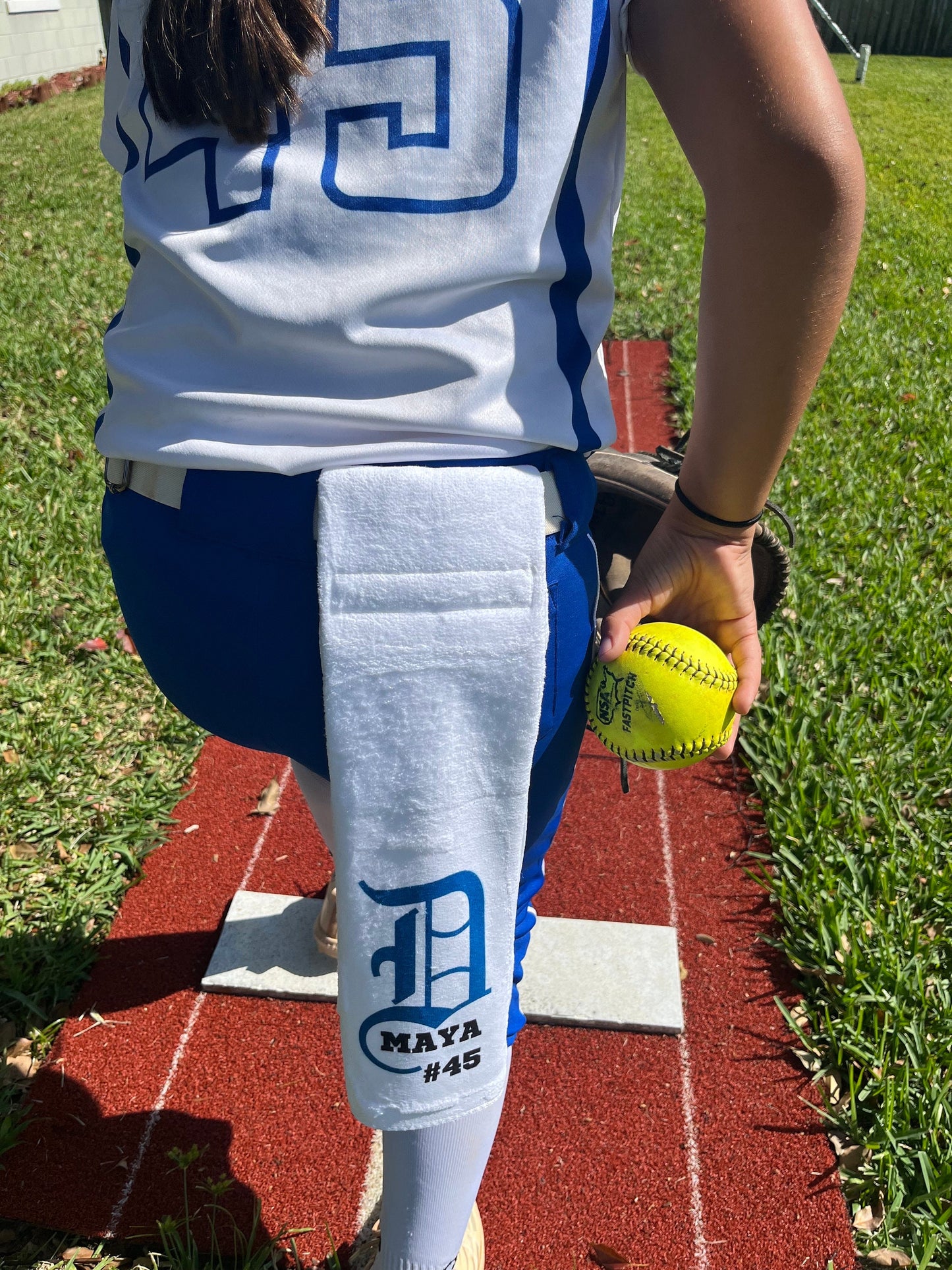 Pitching towel | Personalized belt towel for infielders | Sports towel | Team towel | Towel for pitching