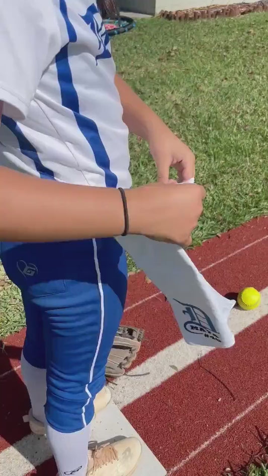 Pitching towel | Personalized belt towel for infielders |  Sports towel | Team towel | Towel for pitching